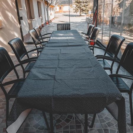 Mamutfenyo Panzio Bed & Breakfast Tata Dış mekan fotoğraf