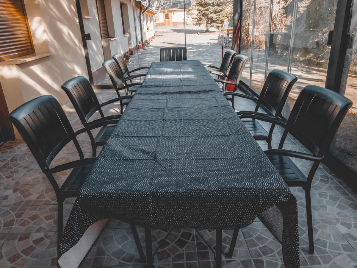 Mamutfenyo Panzio Bed & Breakfast Tata Dış mekan fotoğraf